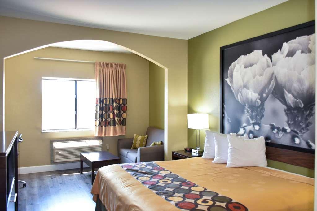 Econo I-10 South Hotel Beaumont